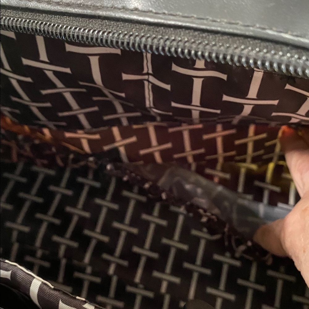 Floral Isaac Mizrahi Black  Bag - Picture 9 of 16